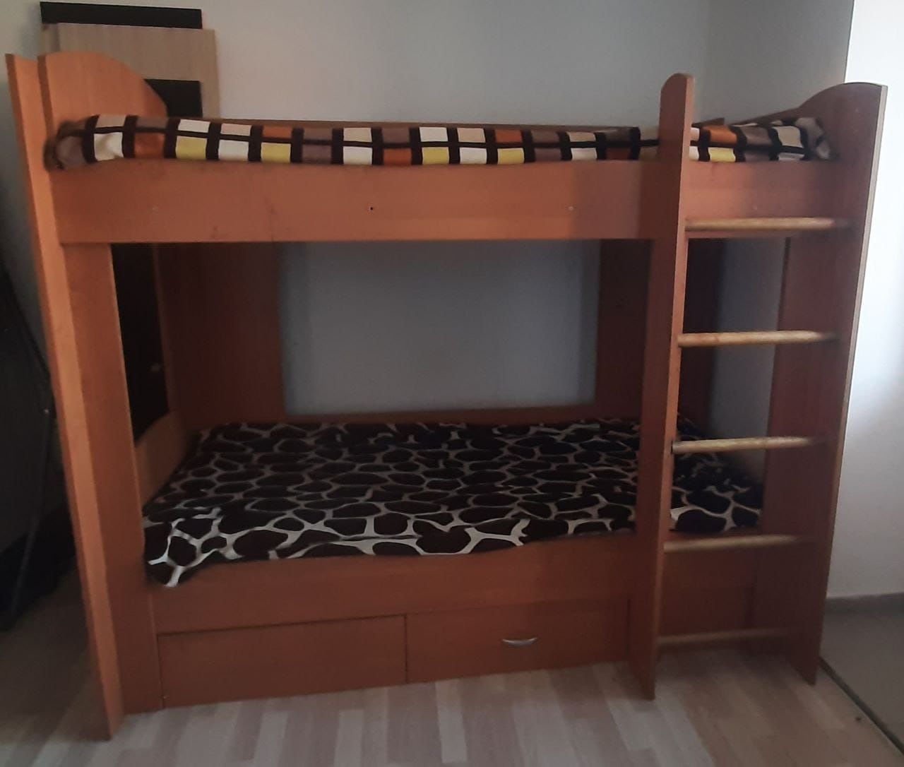 Продаётся двухъярусная кровать