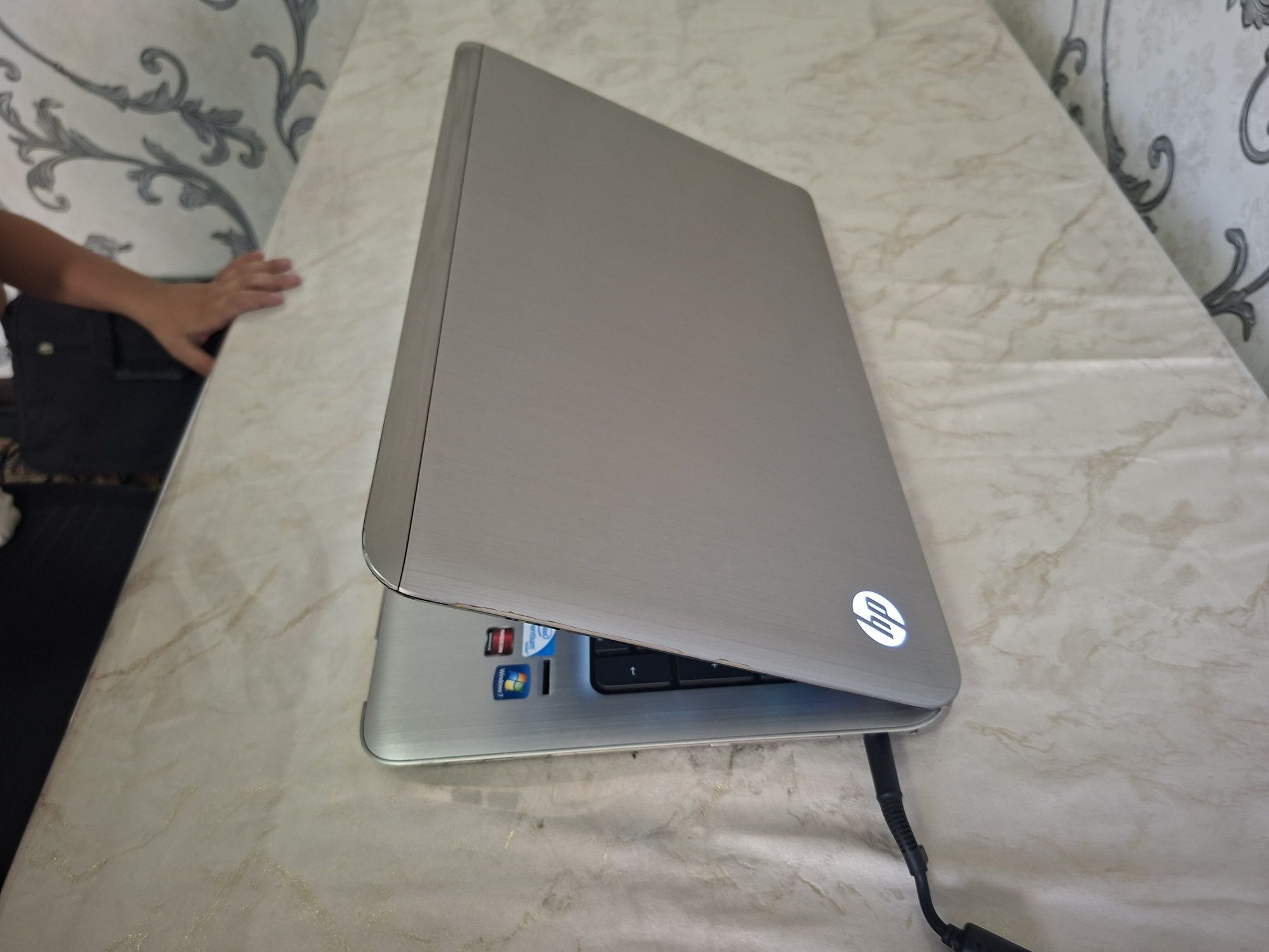 HP Pavilion  dv7