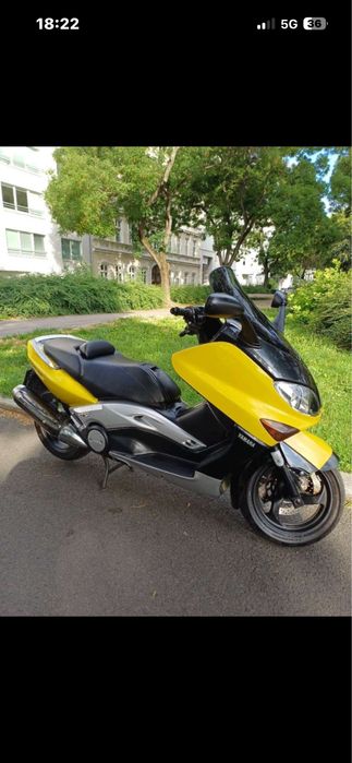 Продавам Yamaha T Max 500