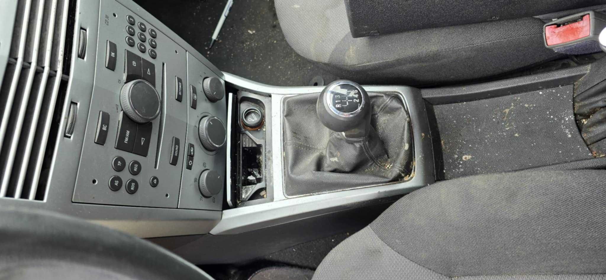 Продавам Опел Астра H 1.7cdti 110кс 2010 На Части