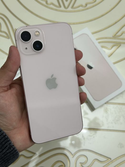 iPhone 13 128Gb в идеальном состоянии