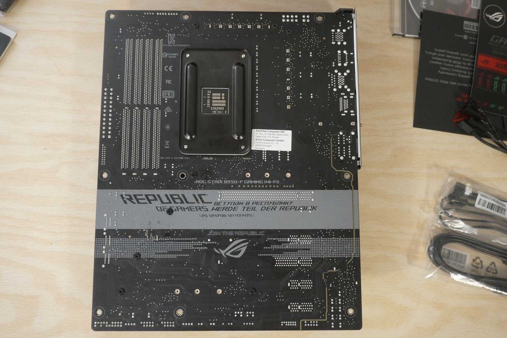 AM4 Motherboard B550-F Gaming Wi-Fi Asus ROG Strix /Дъно / Вкл.ДДС