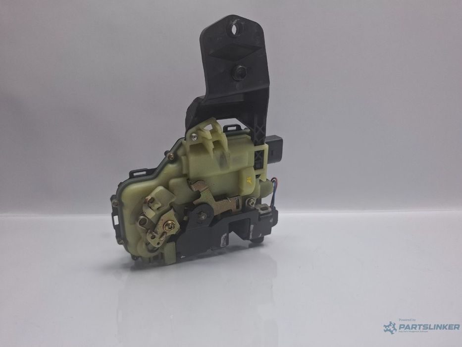 Broasca usa stanga fata VOLKSWAGEN PASSAT Variant 3B6 2000 - 2005 TDI AVB 3B1837015Q