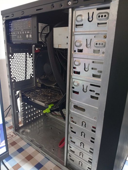 Kompyuter kalonka komplekt sotiladi