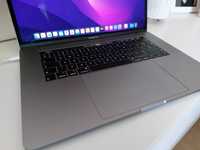 MacBook PRO 15Inch  i7, 500SSD