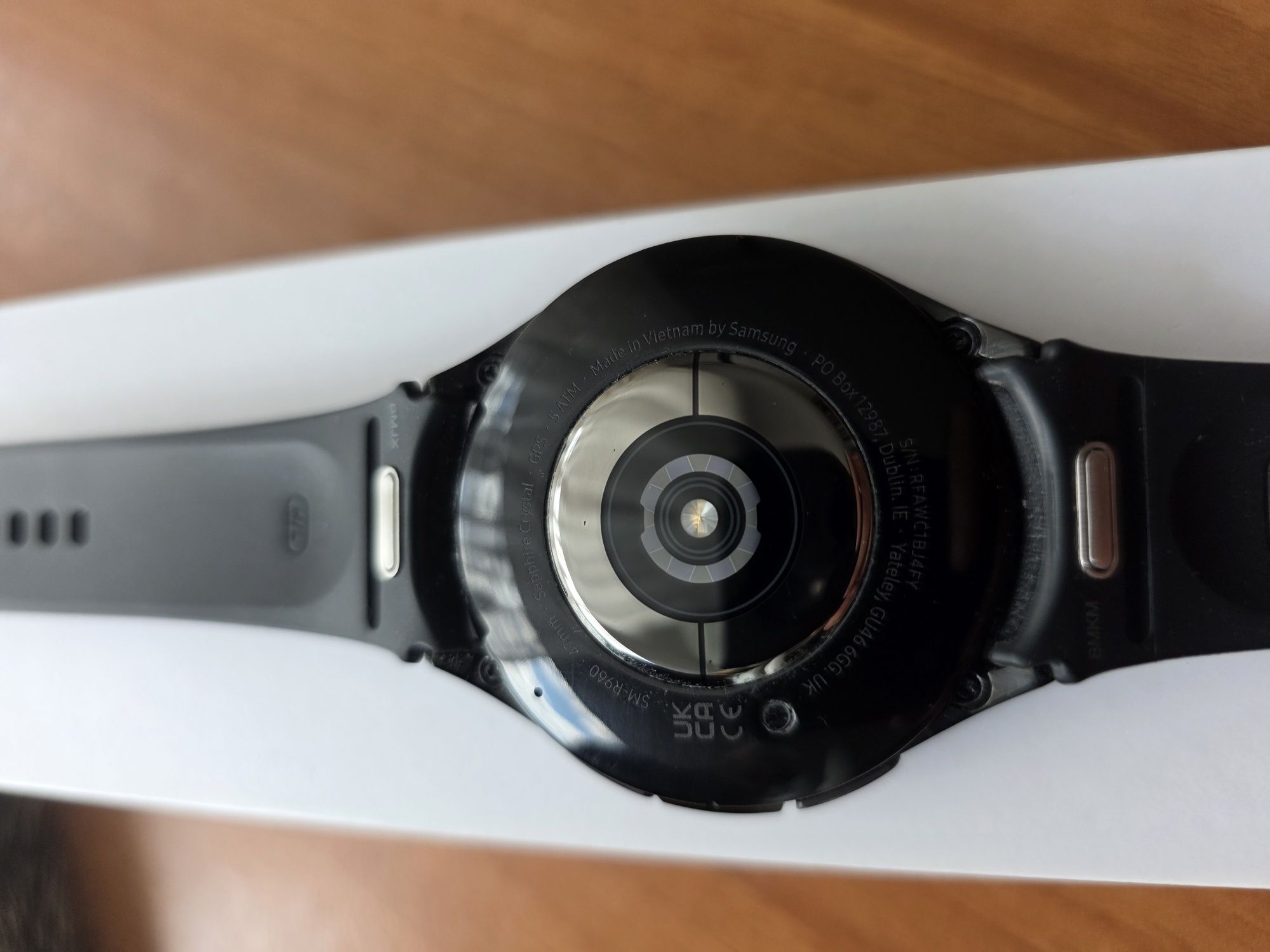 Samsung Galaxy Watch 6 Classic - перфектен