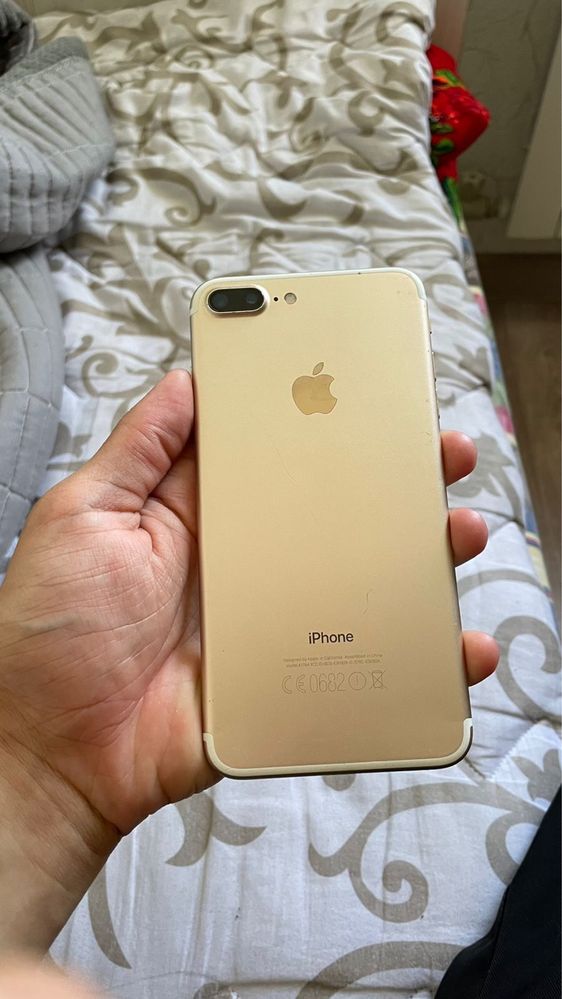Продается Iphone 7+ в отличном состояний!