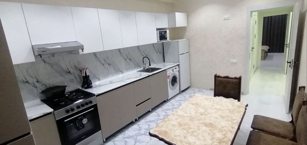 Сдается 2 ком в окружении 40 лет. За Олмос Ресиденс. Метро Олмос