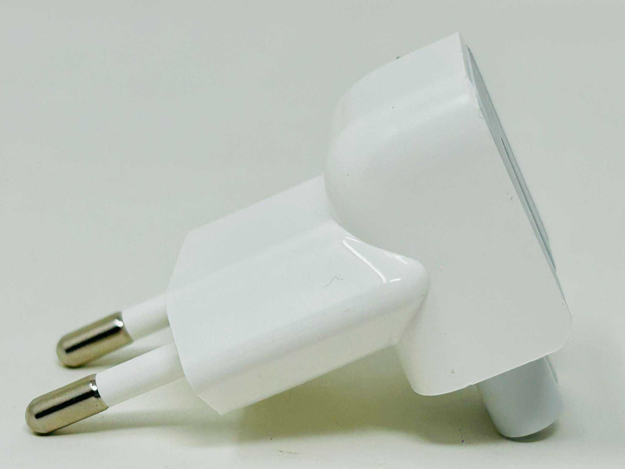 Оригинален Адаптер / EU Преходник/ Macbook AIR PRO Apple