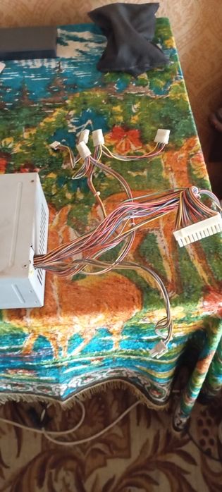 Жоский компьютер запчасти.