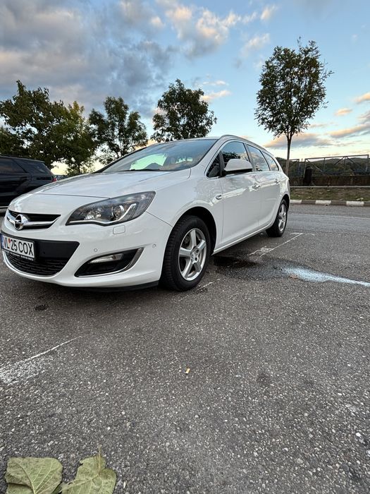 Opel Astra J 2013 2.0cdti