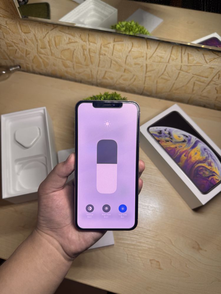iPhone Xs Max 256GB в отличном состоянии!