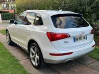 Vand un superb Audi Q5 Sline Quattro manual 2.0 170 cp