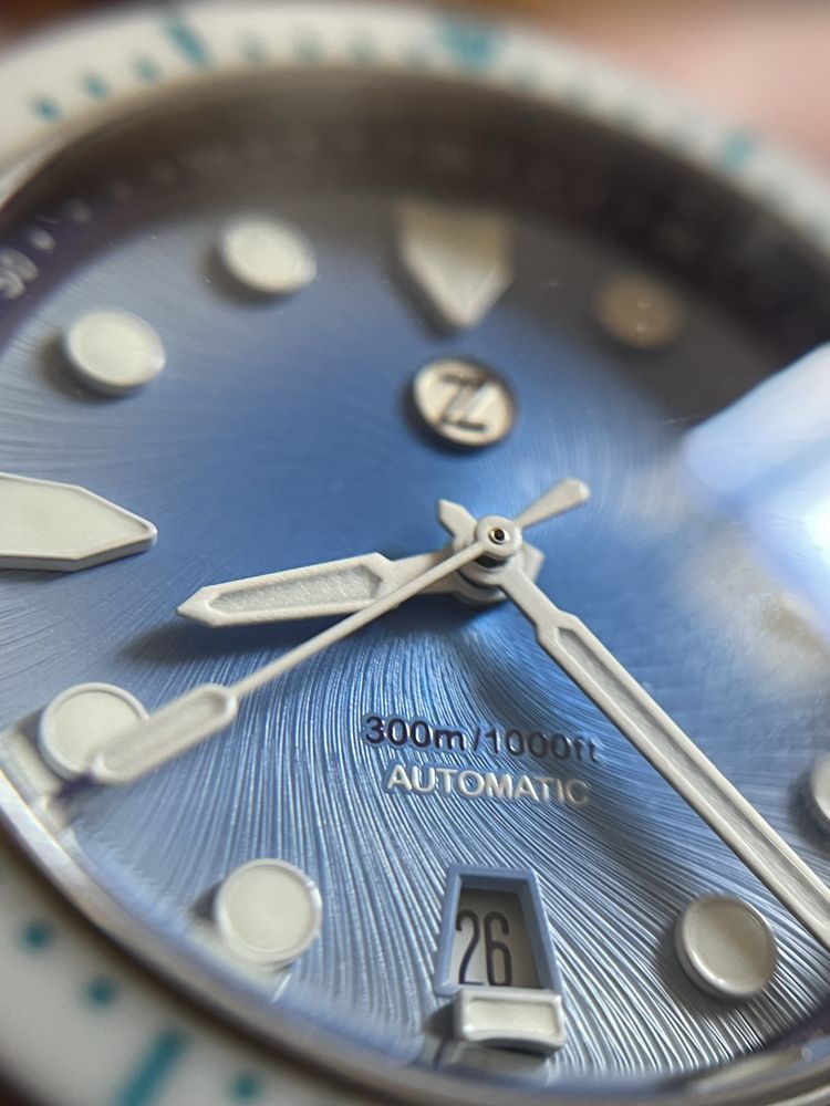 Часовник Zelos Mako 300m Diver Lagoon Blue
