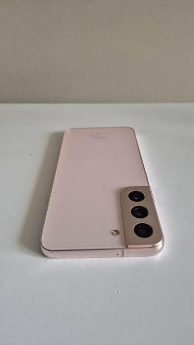 Samsung Galaxy S22 pink като нов!!