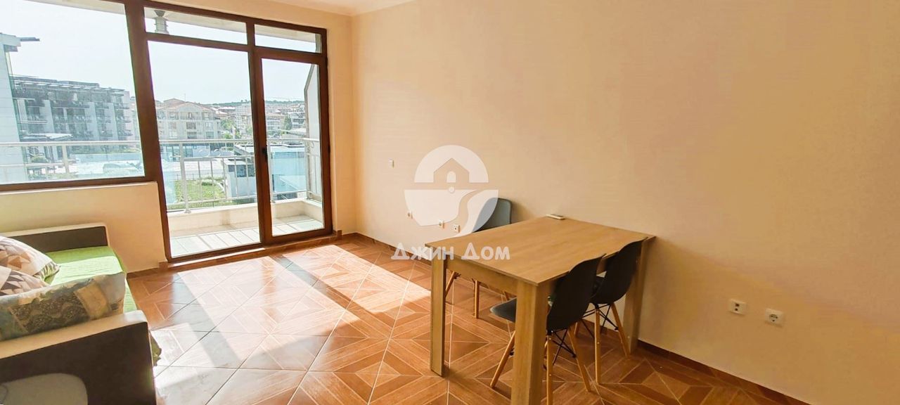 Продава се Едностаен апартамент в Свети Влас - 36 кв.м за 1528 €/кв.м - Снимка #2