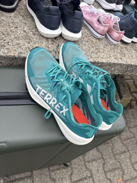 Vand aadidasi Terrex marimea 45,5 interior 29 cm