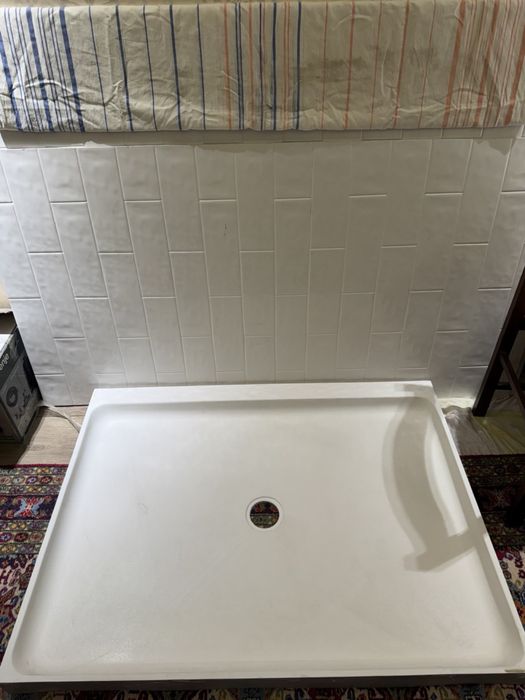 Душевой поддон новый