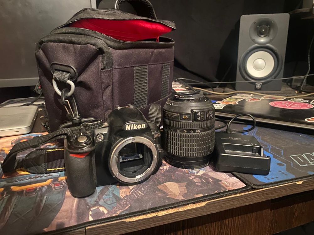 Продам цифрозеркалку Nikon D3100