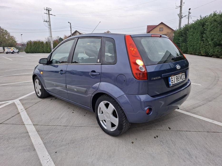 Vând Ford Fiesta an 2006