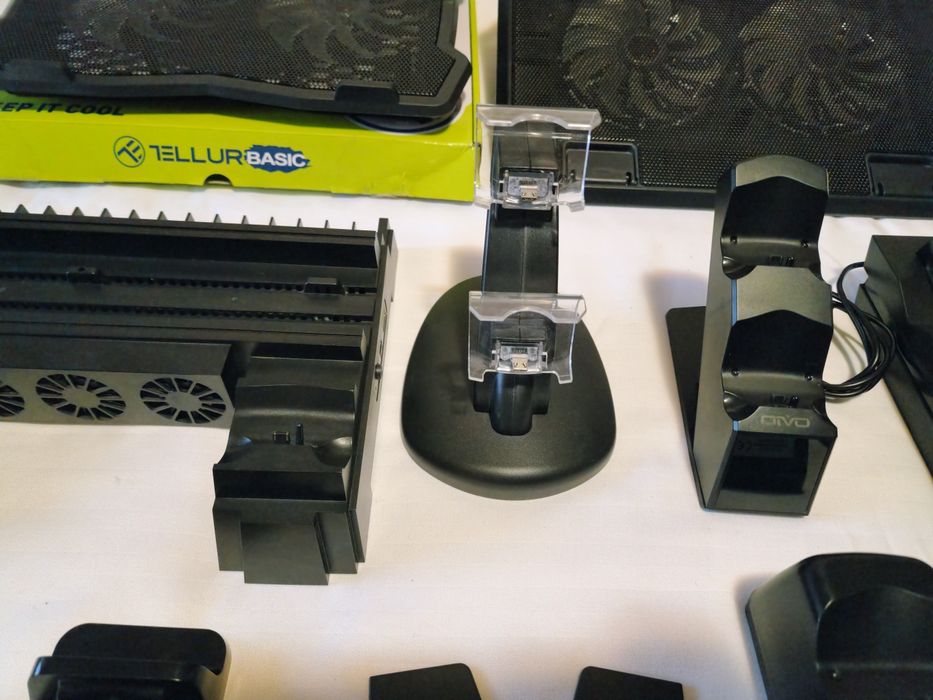 Stand/Dock/Cooler incarcare controller dual ps4