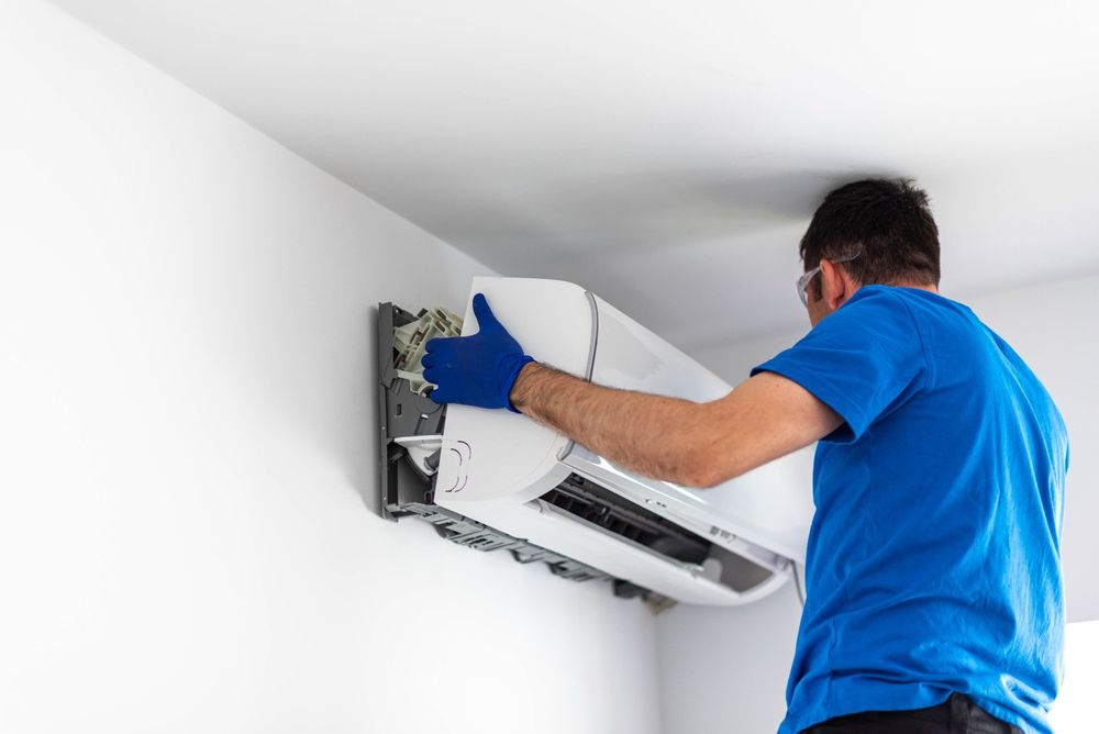 Instalare aer conditionat /MONTAJ AER CONDITIONAT