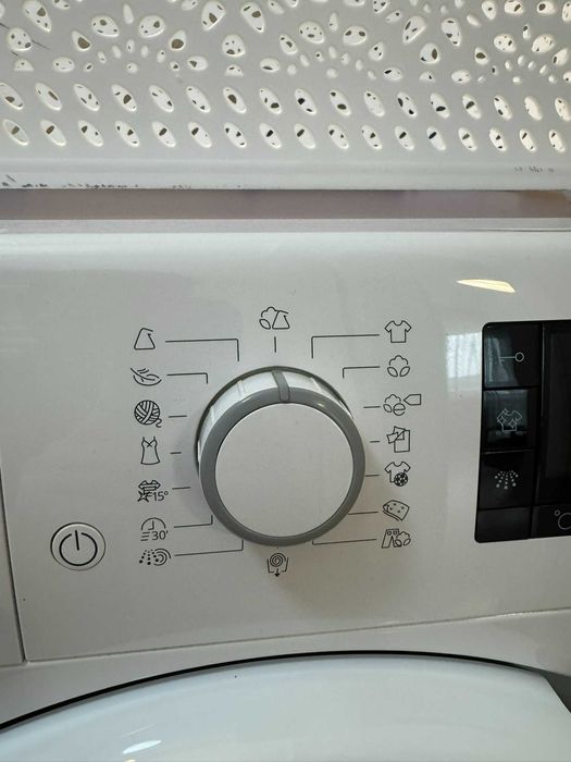 Mașină de spălat Whirlpool FWSD61253W – 6 kg, 1200 rpm