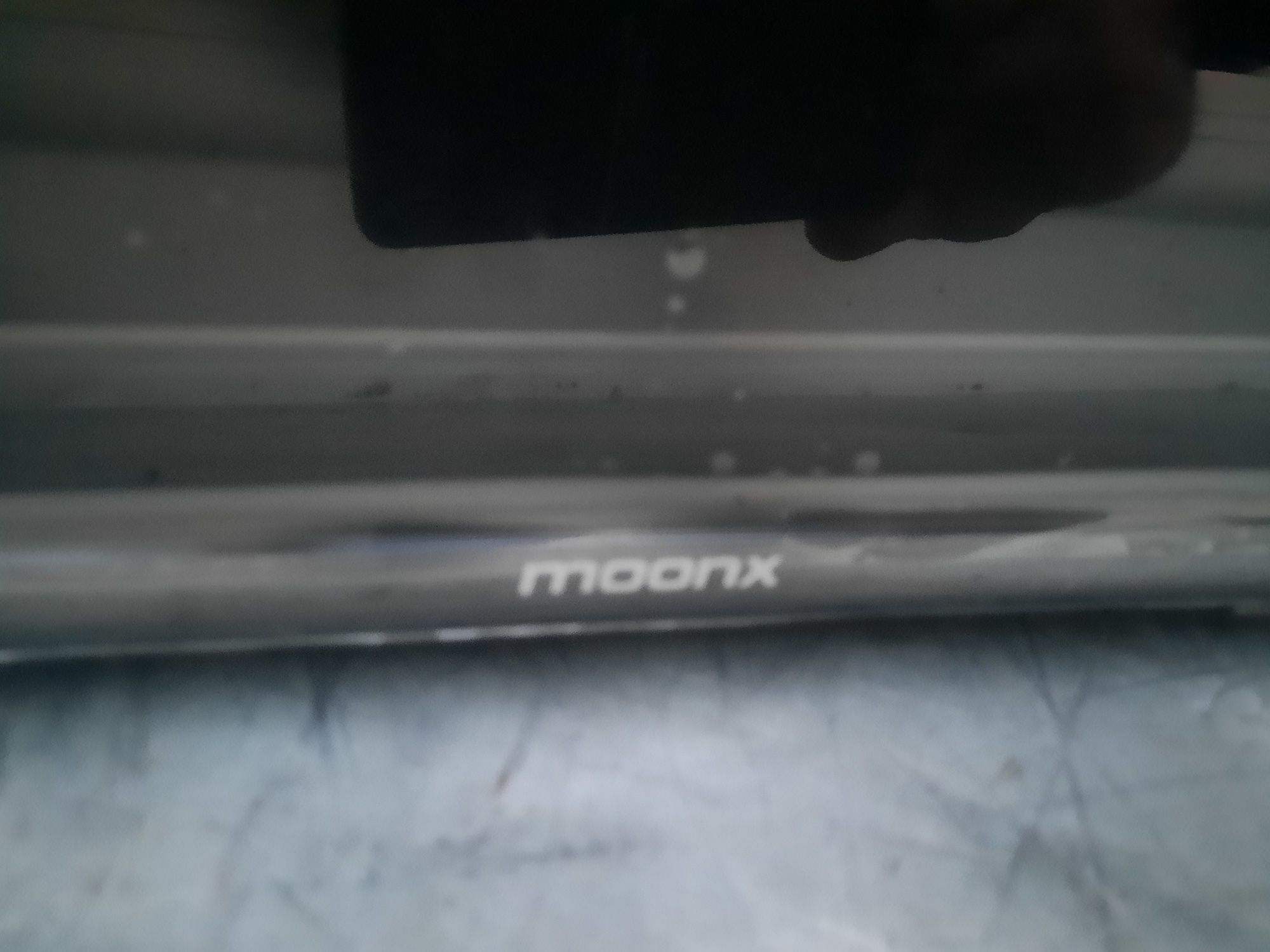 Срочно продам телевизор moonx 32 Андройд 14  новый гарантия 3года есть
