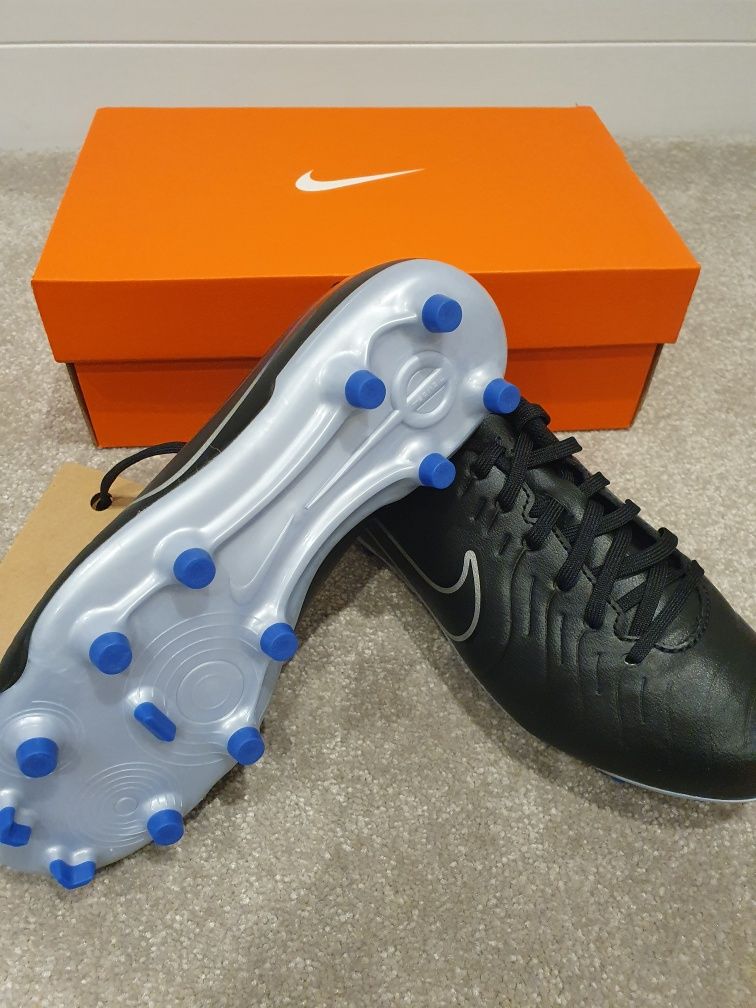 Бутонки Nike Tiempo Club FG, н.38,5