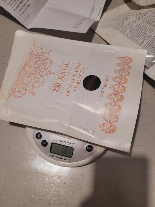 Vând vopsea biorita