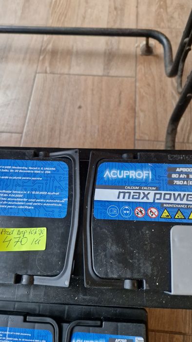 Baterii baterie acumulatori auto Noi și Sh la  cel mai bun preț .72 ah