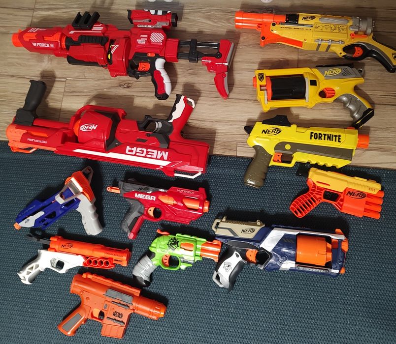 Jucării Nerf sau similare + accesorii