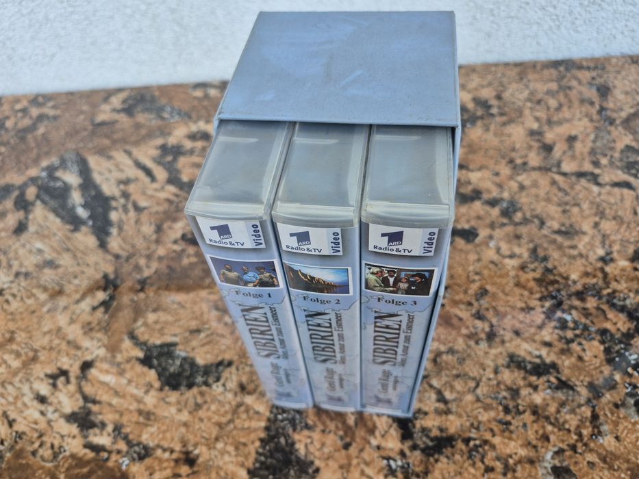 Vând 3 casete video VHS originale ,colectie filme Documentare Siberia