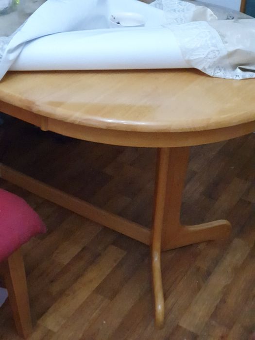 Стол овальный,обеденный,раздвижной