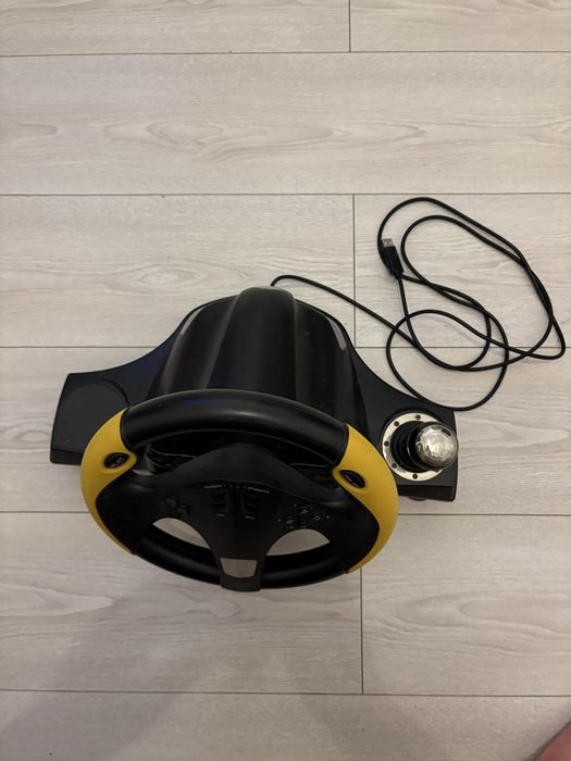 Vand volan gaming myria