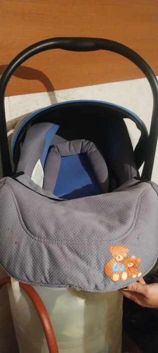 Бебешка кошница за кола +вана +стойка +2 сенника