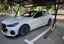 Нотариус BMW  i5 35L 2024 dop paket
