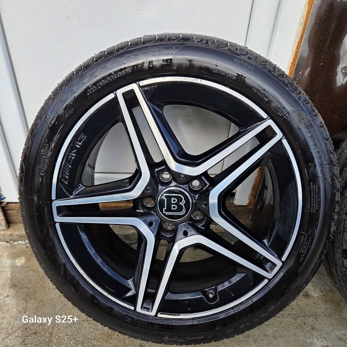 Jante mercedes AMG R18 CU Anvelope vara PIRELII
