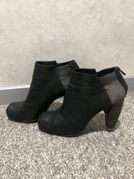 Продам ботильоны производства Италия