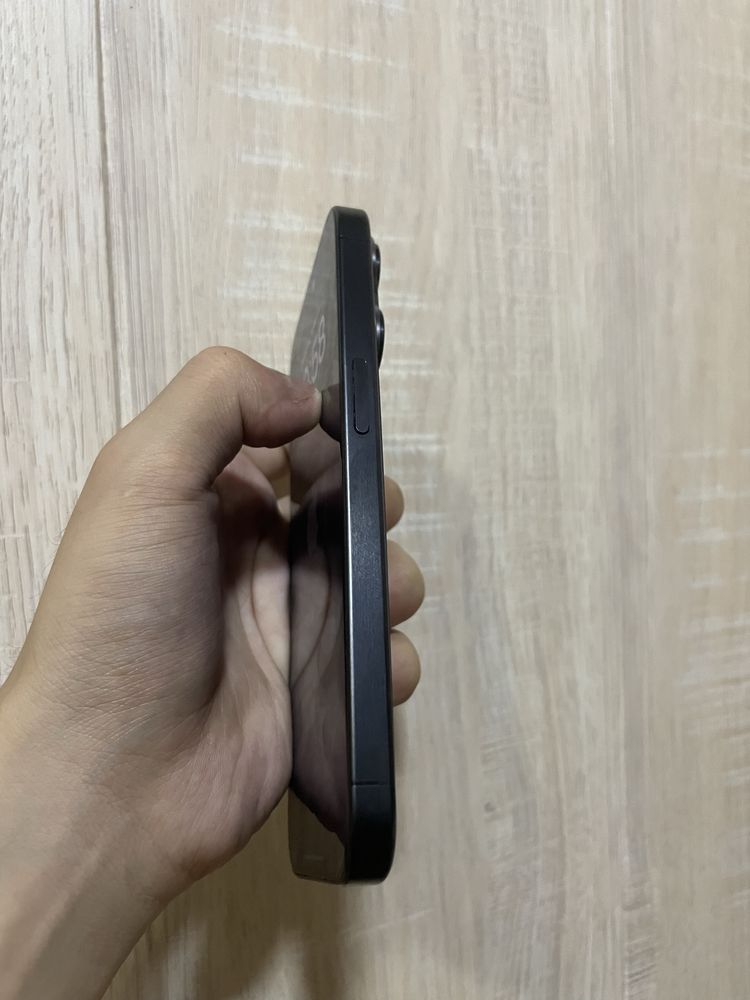 Iphone 15 pro 128GB Dual sim Z/AA