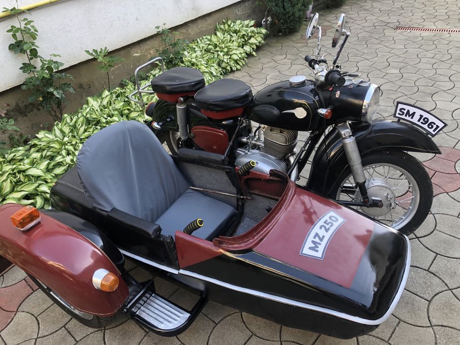 MZ es 250 cu ataș