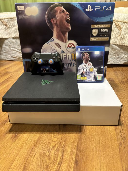 Ps4 конзола в бъндъл със Fifa 18