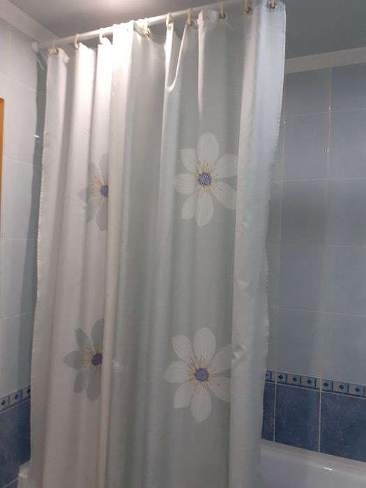 Шторка в ванную комнату