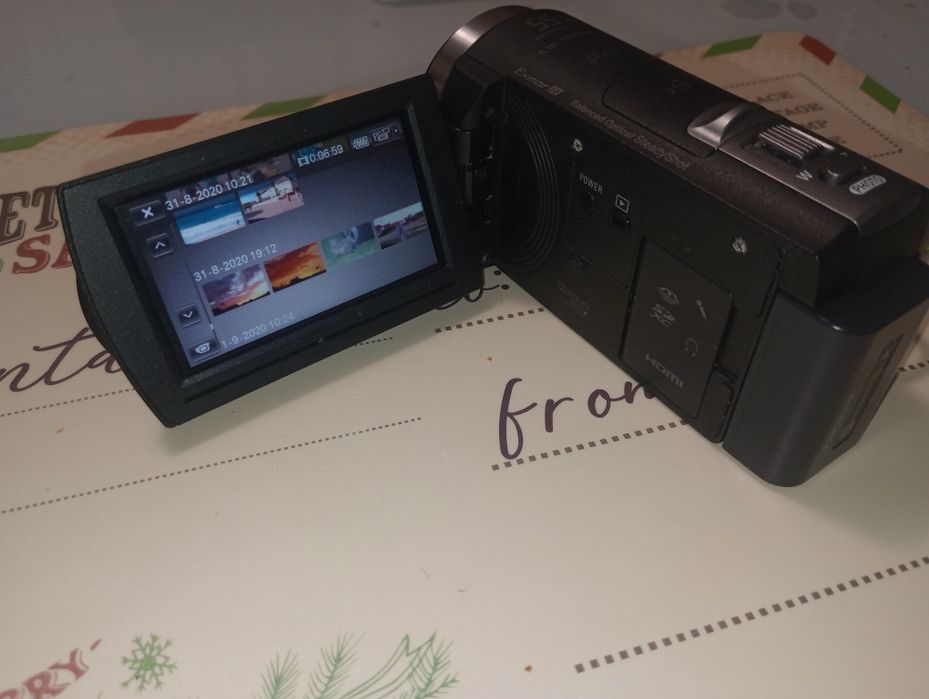 HandyCam Sony, GPS, SteadyShot, LCD tactil, Full HD, senzor Exmor E