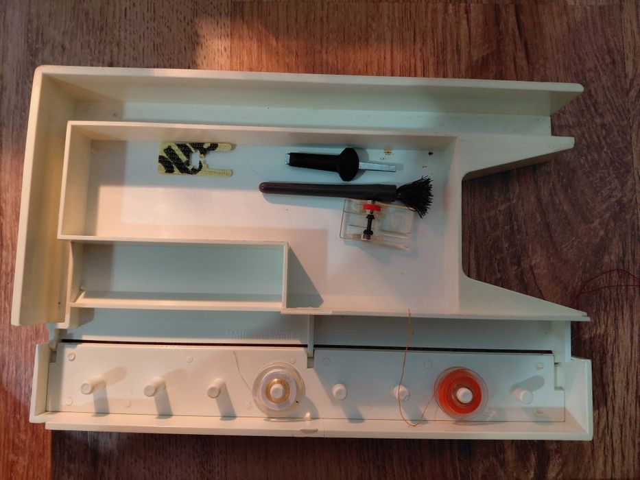 Шевна машина Хускварна