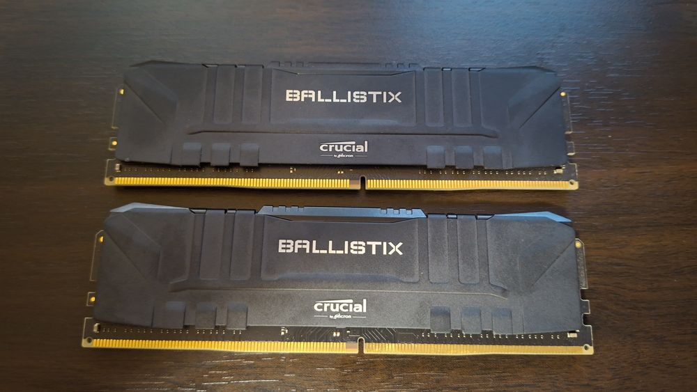 Vind kit Crucial 2x8 16gb ddr4  3600mhz cl18 xmp