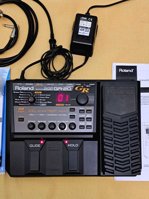 Vand Procesor Roland GR-20 cu accesorii