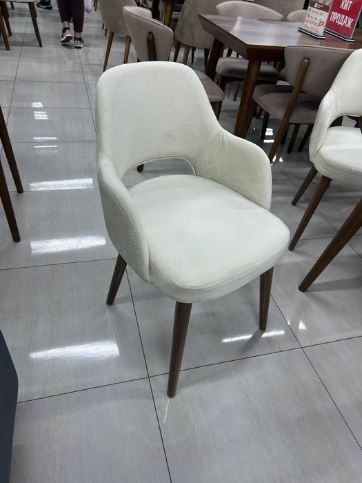 yumshoq mebel korxonasiga ishga olamiz.