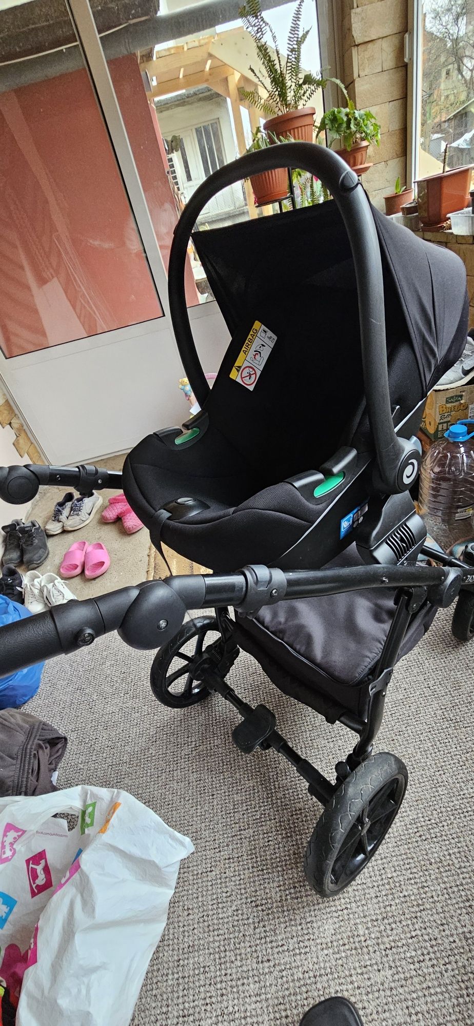 Продавам бебешка количка Buba Zaza 3в1 и база Isofix