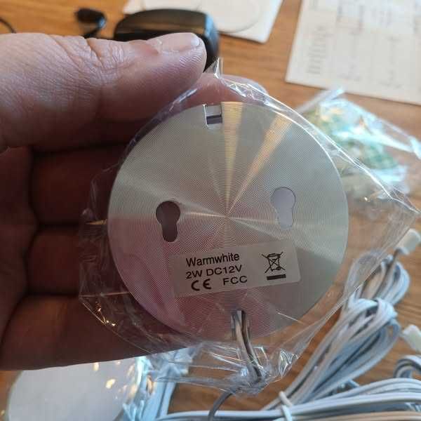 НОВИ! LED лампи 12V, димируеми, с дистанционно, 6 бр/к-кт